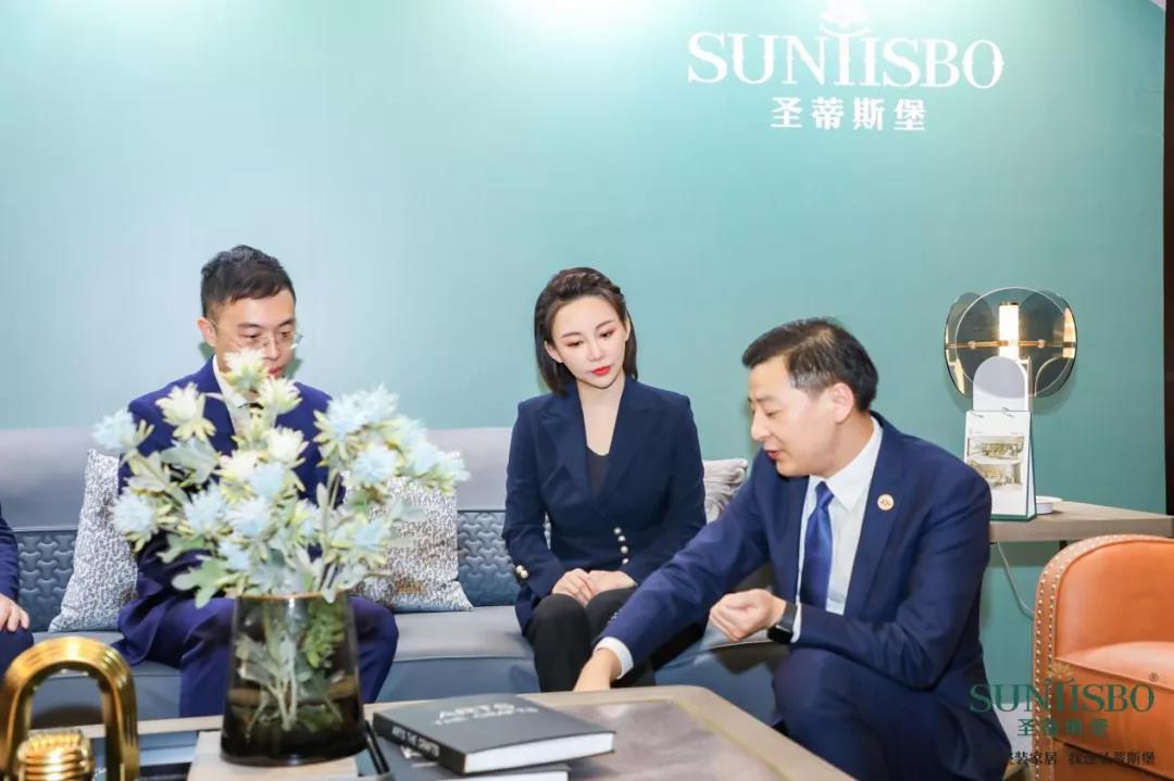 “九球天后”潘晓婷成为意昂体育品牌形象大使